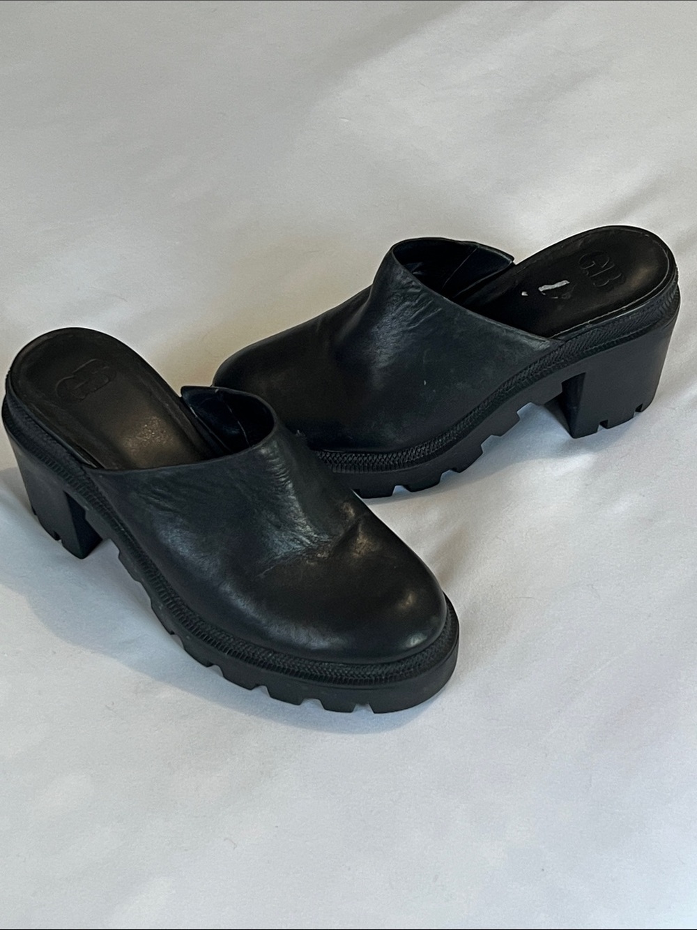 Gianni Bini End Game Black Leather Chunky Heel Lug Sole Mules
